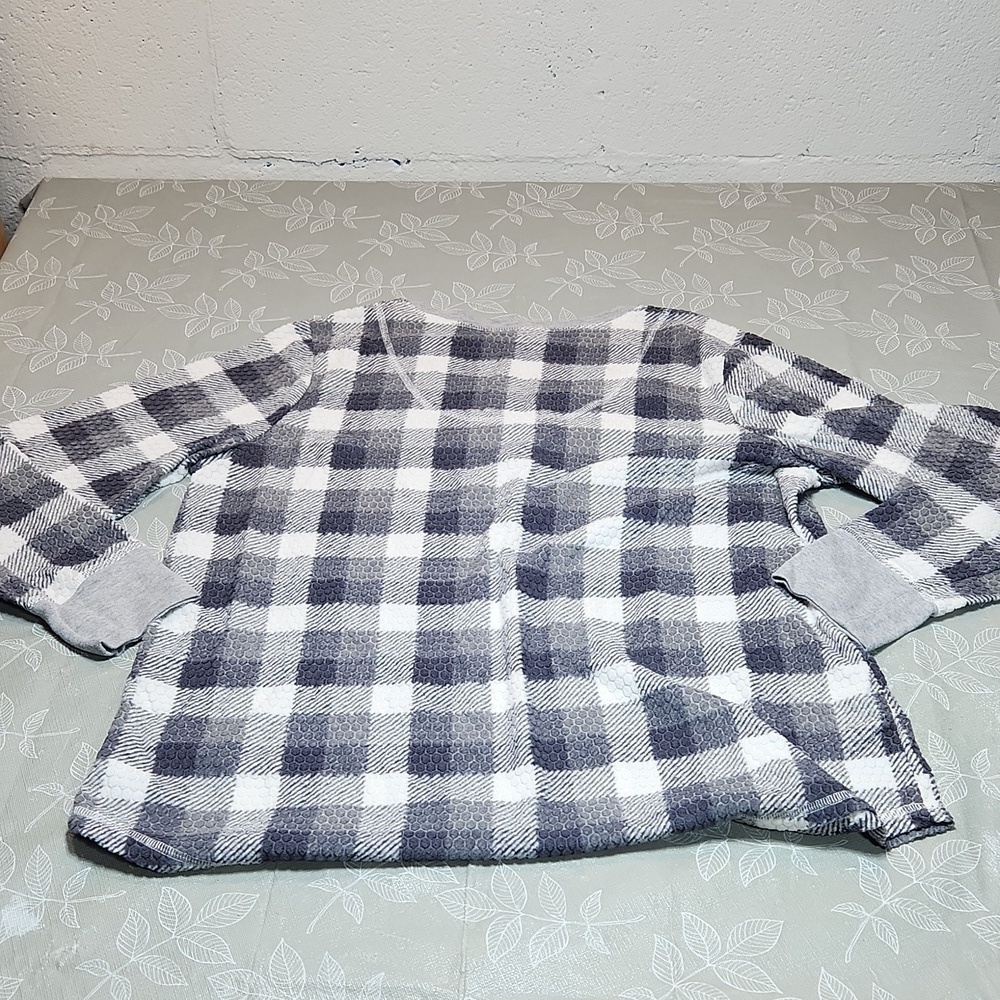 Nautica Long Sleeve Shirt - Picture 8 of 9